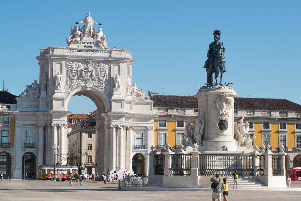 Апартаменты Mm3 Baixa Rossio Castle View! Лиссабон Экстерьер фото
