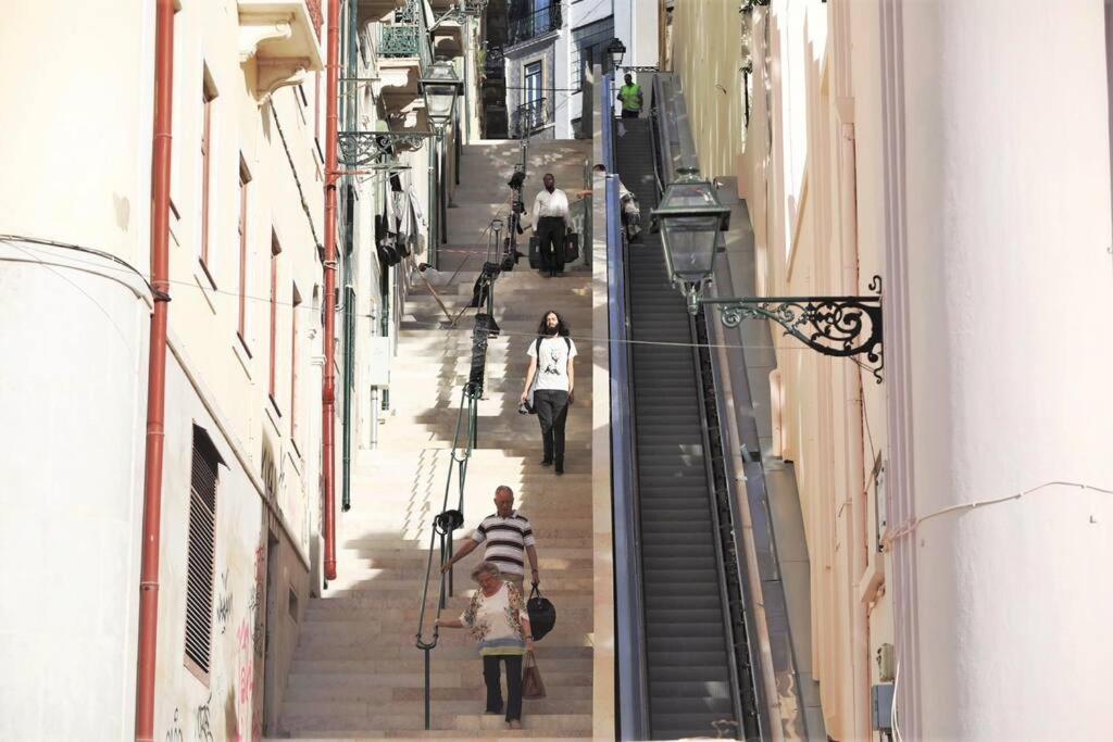 Апартаменты Mm3 Baixa Rossio Castle View! Лиссабон Экстерьер фото